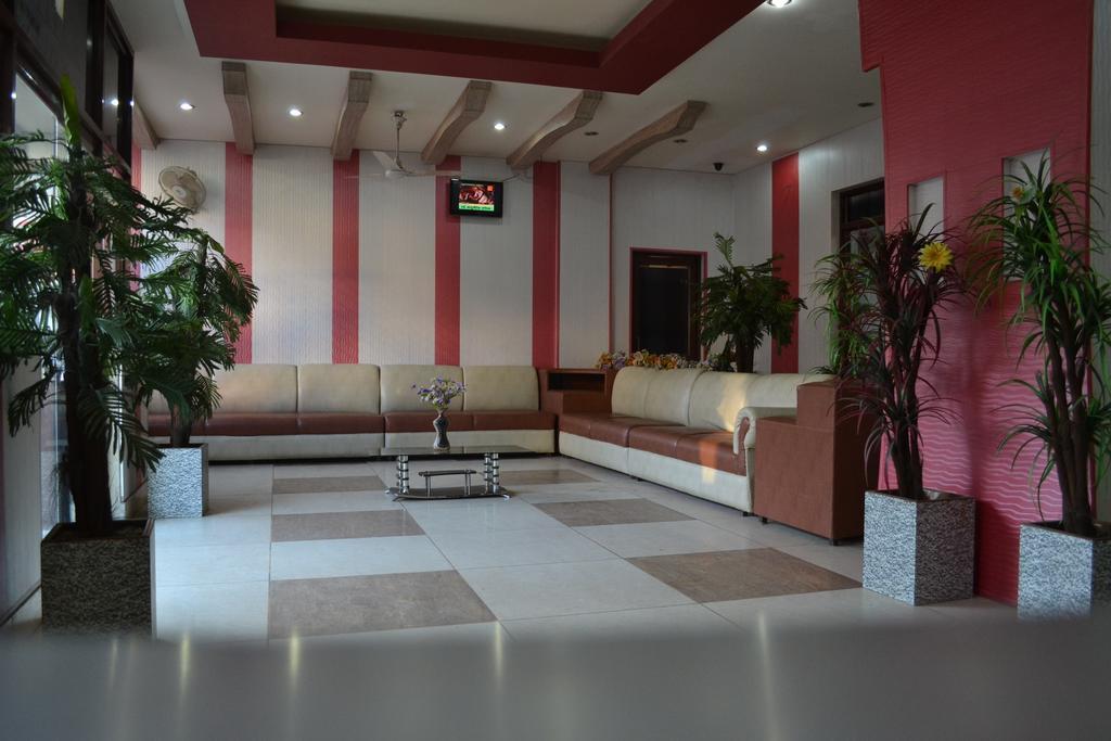 Hotel Atithi International 카트라 외부 사진